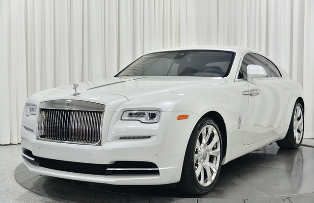 Drive with Elegance and Comfort in Rental Rolls-Royce Car in Dubai: